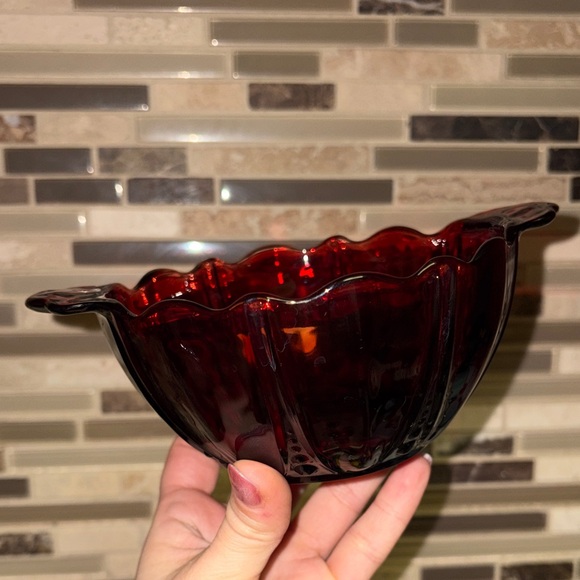 Anchor Hocking Vintage Oyster & Pearl Royal Ruby Handled Bowl - Picture 2 of 8